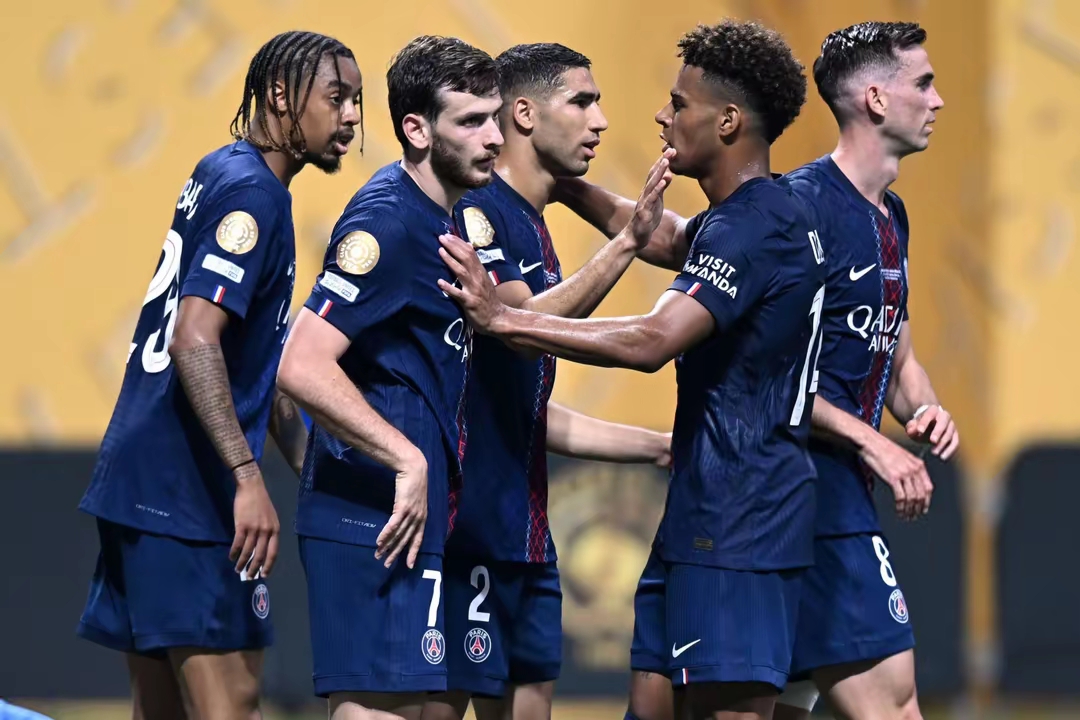 天博体育官网首页-转折点！阿斯顿维拉调整名单，国王杯赛前攻防权衡，球迷炸锅，细节决定成败