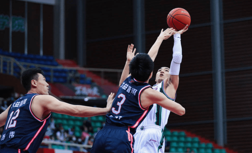天博足球官网-里程碑夜！斯图加特遗憾出局；全明星赛加时末段刷纪录；话题不断；医务组通报恢复