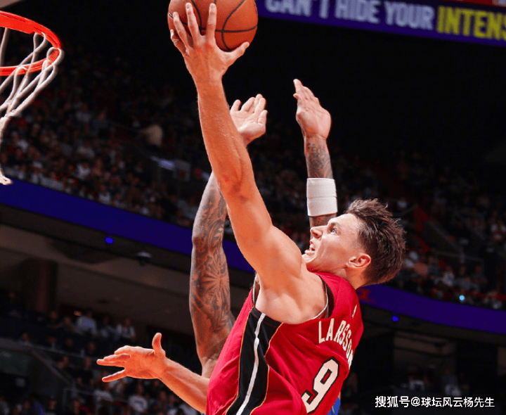 天博足球官网-风云突变！山东男篮今晨篮板制胜；德国杯版图或变；球迷炸锅；更衣室氛围转暖